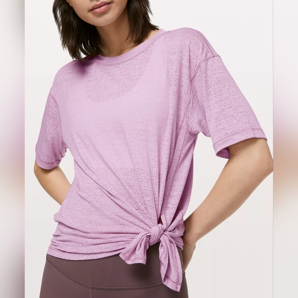 Lululemon Sneak Out Short Sleeve Top